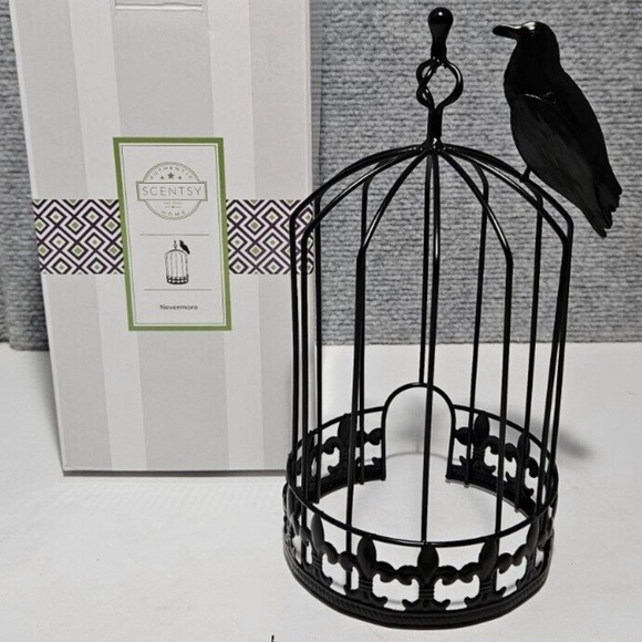 Retired Scentsy Nevermore Warmer Wrap Retired Black Metal New with tag
Wax - Picture 3 of 7